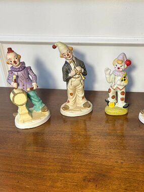 Porcelain clown band figurines
